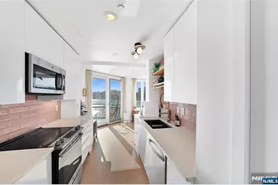 600 Harbor Boulevard 1064 #1064, Weehawken, NJ 07086 - Photo 7