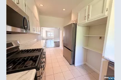 616 River Road, Teaneck Township, NJ 07666 - Photo 9