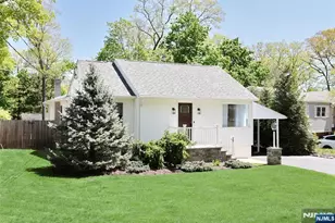 28 Minnehaha Blvd, Oakland, NJ 07436 - Photo 1