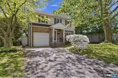 830 Collingwood Avenue, Maywood, NJ 07607 - Photo 23