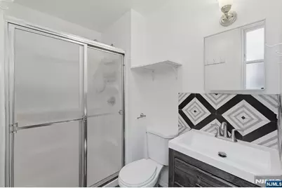 394 Woodlawn Avenue 2 #2, Jersey City, NJ 07305 - Photo 17