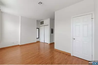 394 Woodlawn Avenue 2 #2, Jersey City, NJ 07305 - Photo 27