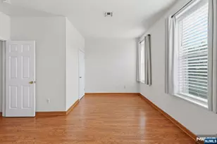 394 Woodlawn Ave 2, Jersey City, NJ 07305 - Photo 23