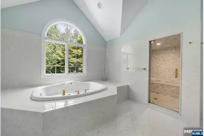 24 Vanderbeck Lane, Mahwah, NJ 07430 - Photo 23