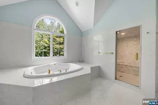 24 Vanderbeck Ln, Mahwah, NJ 07430 - Photo 23
