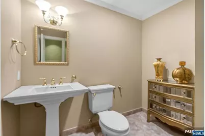 24 Vanderbeck Lane, Mahwah, NJ 07430 - Photo 19