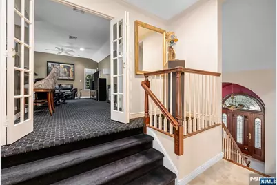24 Vanderbeck Lane, Mahwah, NJ 07430 - Photo 9