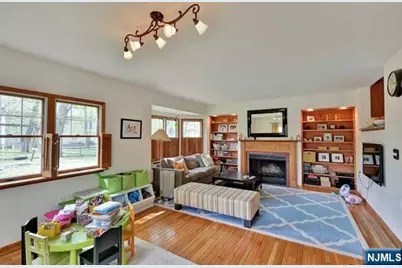 20 Pershing Place, Cresskill, NJ 07626 - Photo 3
