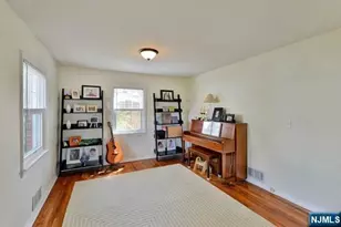 20 Pershing Pl, Cresskill, NJ 07626 - Photo 5