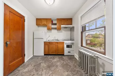 415 Lincoln Avenue 2 #2, Cliffside Park, NJ 07010 - Photo 7