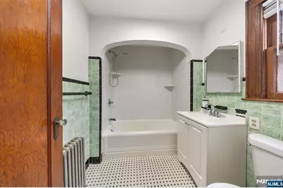 415 Lincoln Avenue 2 #2, Cliffside Park, NJ 07010 - Photo 11