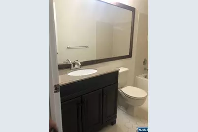 327 Linden Street 327 #327, Mahwah, NJ 07430 - Photo 9