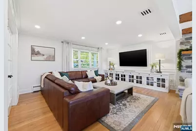 101 Tam O Shanter Drive, Mahwah, NJ 07430 - Photo 7