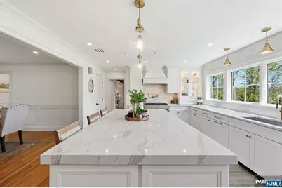 101 Tam O Shanter Drive, Mahwah, NJ 07430 - Photo 9