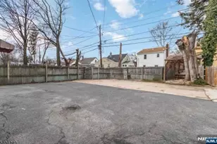 459 Norwood St, East Orange, NJ 07018 - Photo 9