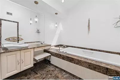 29-07 Fair Lawn Avenue, Fair Lawn, NJ 07410 - Photo 25