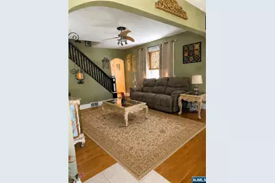 70 Franklin Street, Little Ferry, NJ 07643 - Photo 3