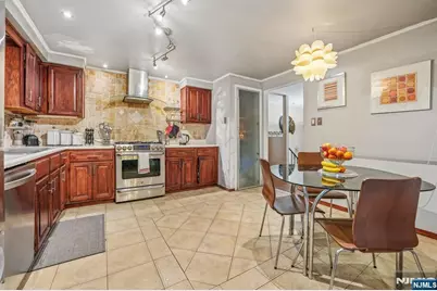 121 Wood Street, Englewood, NJ 07631 - Photo 5