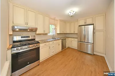 789 Briarcliff Avenue, Maywood, NJ 07607 - Photo 7