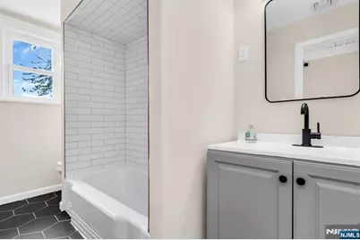 724 3rd Street, Lyndhurst Township, NJ 07071 - Photo 17