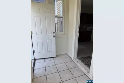45 Ogden Street, Newark, NJ 07104 - Photo 9