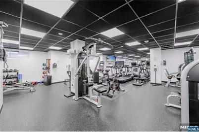 2077 Center Avenue 20C #20C, Fort Lee, NJ 07024 - Photo 19