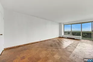 2077 Center Ave 20C, Fort Lee, NJ 07024 - Photo 5