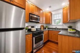 180 Edgewater Road 1A, Cliffside Park, NJ 07010 - Photo 3