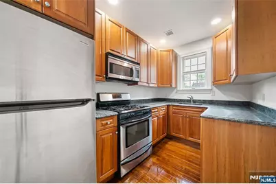 180 Edgewater Road 1A #1A, Cliffside Park, NJ 07010 - Photo 13