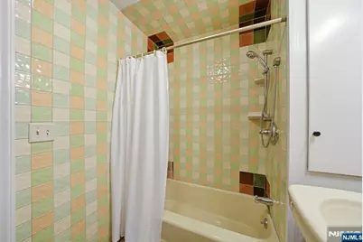 37 Buena Vista Avenue, Hawthorne, NJ 07506 - Photo 19