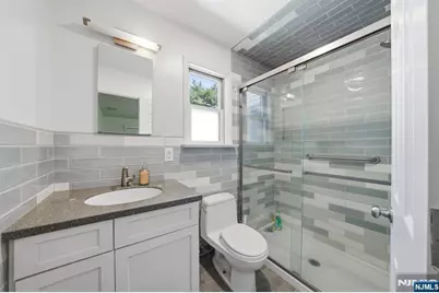 37 Buena Vista Avenue, Hawthorne, NJ 07506 - Photo 5