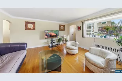 1028 Harvard Place, Fort Lee, NJ 07024 - Photo 7
