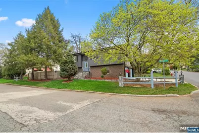 84 Westwood Boulevard, Westwood, NJ 07675 - Photo 3