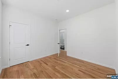 68 Sherman Avenue, Newark, NJ 07114 - Photo 29