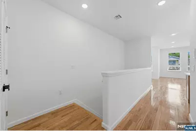68 Sherman Avenue, Newark, NJ 07114 - Photo 27