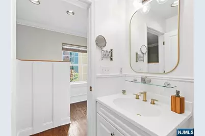 211 3rd Street 1 #1, Hoboken, NJ 07030 - Photo 23