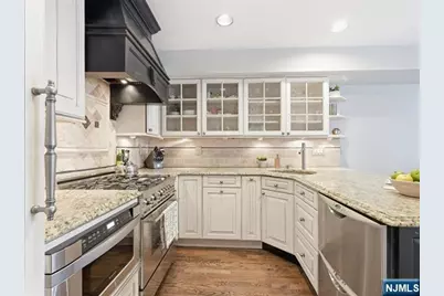 211 3rd Street 1 #1, Hoboken, NJ 07030 - Photo 11