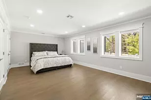 315 Freemans Ln, Franklin Lakes, NJ 07417 - Photo 11
