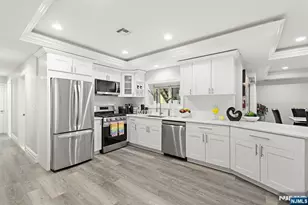 315 Freemans Ln, Franklin Lakes, NJ 07417 - Photo 25