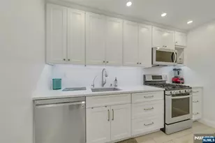 1530 Palisade Ave 23E, Fort Lee, NJ 07024 - Photo 7