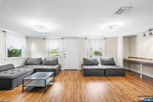 124 Crain Rd, Paramus, NJ 07652 - Photo 31