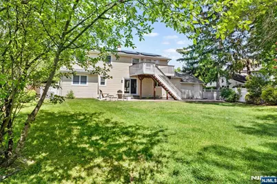 124 Crain Road, Paramus, NJ 07652 - Photo 47