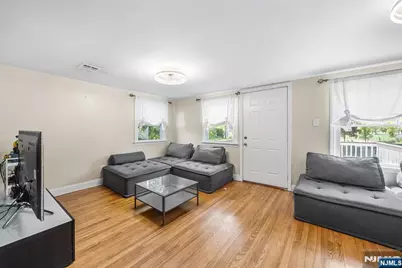 124 Crain Road, Paramus, NJ 07652 - Photo 31