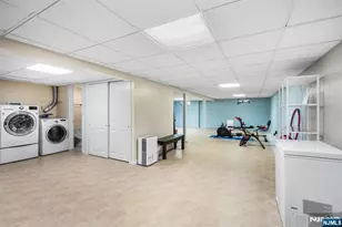 124 Crain Rd, Paramus, NJ 07652 - Photo 23