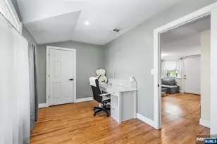 124 Crain Rd, Paramus, NJ 07652 - Photo 33