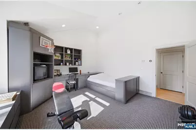 61 Essex Drive, Tenafly, NJ 07670 - Photo 33