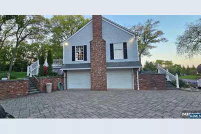 309 Paul Court, Wyckoff Township, NJ 07481 - Photo 7