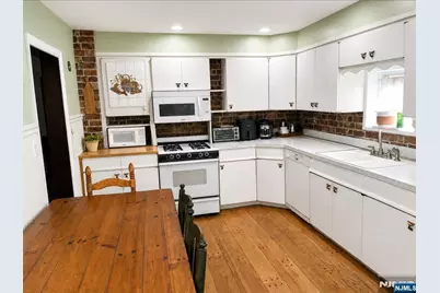 12 Elmwood Terrace, Caldwell, NJ 07006 - Photo 5