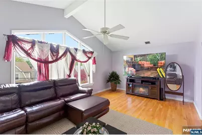 767 Kingsland Avenue, Ridgefield, NJ 07657 - Photo 27