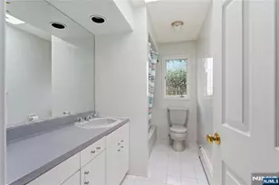 767 Kingsland Ave, Ridgefield, NJ 07657 - Photo 29